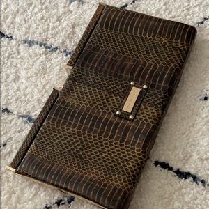 Charles David clutch